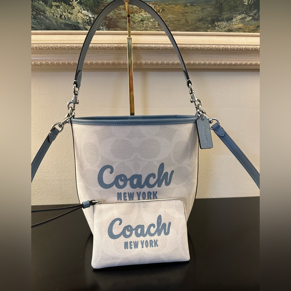 Coach City Bucket Bag With Coach Graphic with Matching Coach Wristlet - Picture 2 of 8